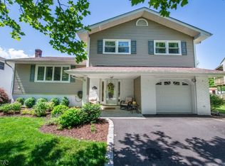 7 Wolf Pl, Parsippany, NJ 07054