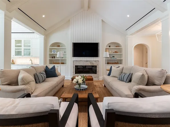 160 Clarkson Ln, Indian River Shores, FL 32963