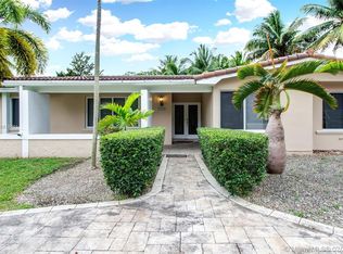 8220 SW 152nd St, Palmetto Bay, FL 33157