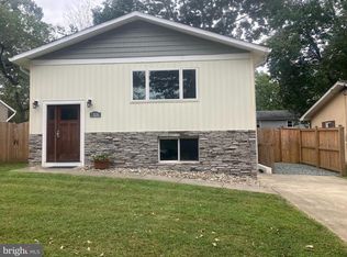 617 Park Rd, Severna Park, MD 21146