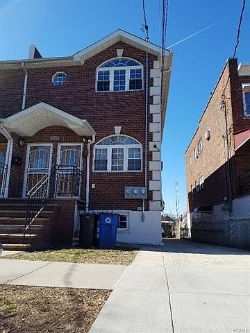 1st image of 2743 Fenton Ave