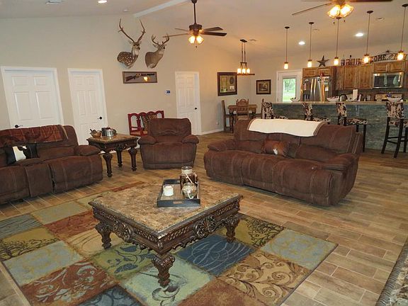 4th image of 4627 County Road 284