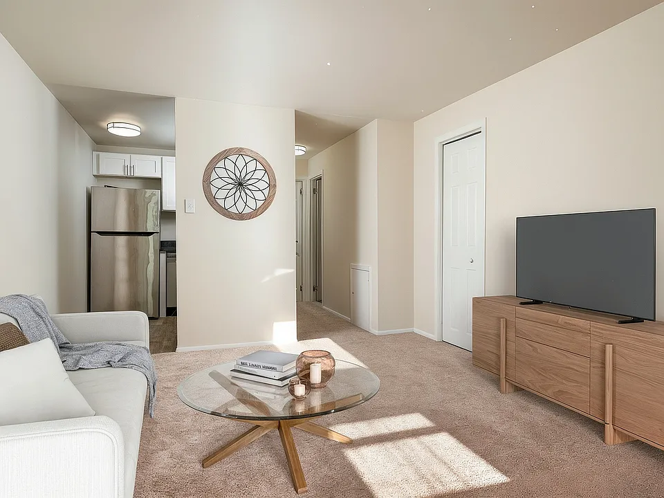 Aston Glen Living Room
