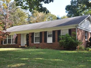414 S Palisades Dr, Signal Mountain, TN 37377