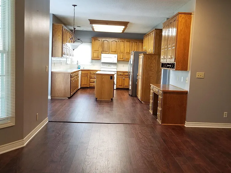 1281 E Sheridan Bridge Ln — Photo 13