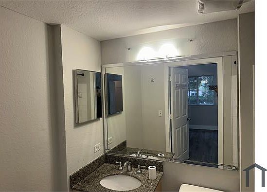 5th image of 2520 Centergate Dr APT 206