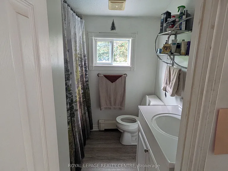 10 Dufferin St — Photo 8