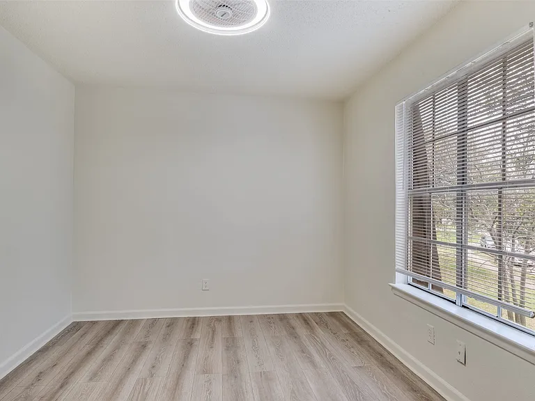 11348 McCree Rd — Photo 10