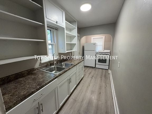 3rd image of 3905 8th St