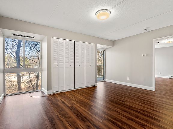 5th image of 55 Tall Oaks Dr Unit L6