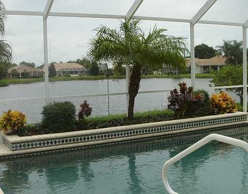 2nd image of 145 Grand Oak Cir