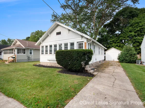 2101 Prospect Ave NE, Grand Rapids, MI 49505