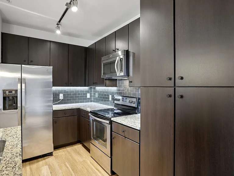 1900 Barton Springs Rd #5031 — Photo 19