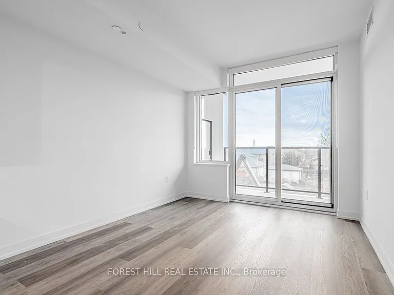 556 Marlee Ave #301 — Photo 12