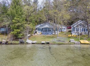 N2405 Long Cove Dr, Waupaca, WI 54981