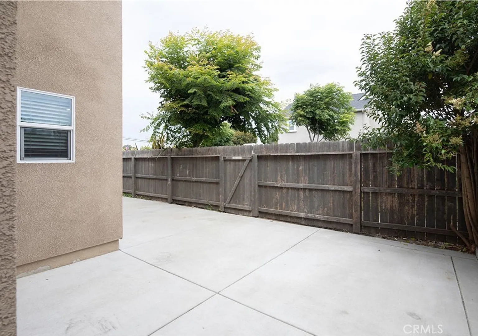 3-Bedroom, 2.5 Bathroom HOUSE with 2-car Garage in Gated Community! — Photo 4