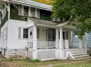 9409 Hamilton St, Chadwicks, NY 13319