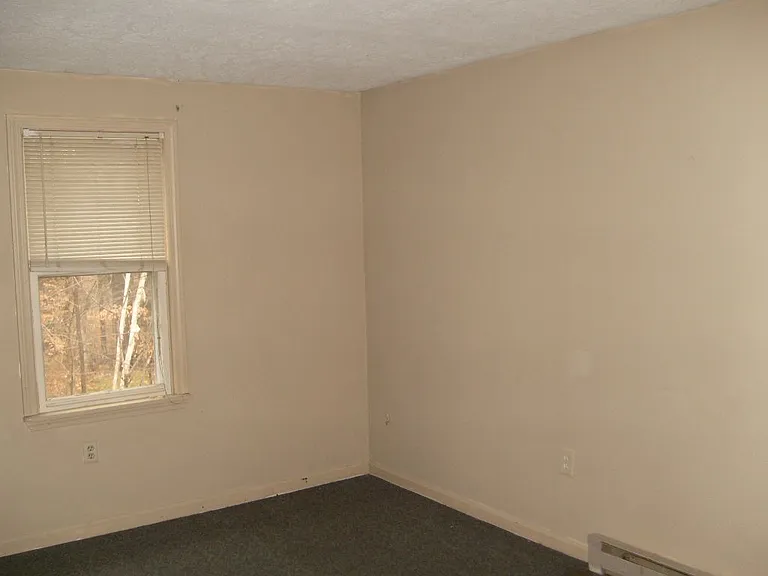 10 Plaza Village Rd #C — Photo 15