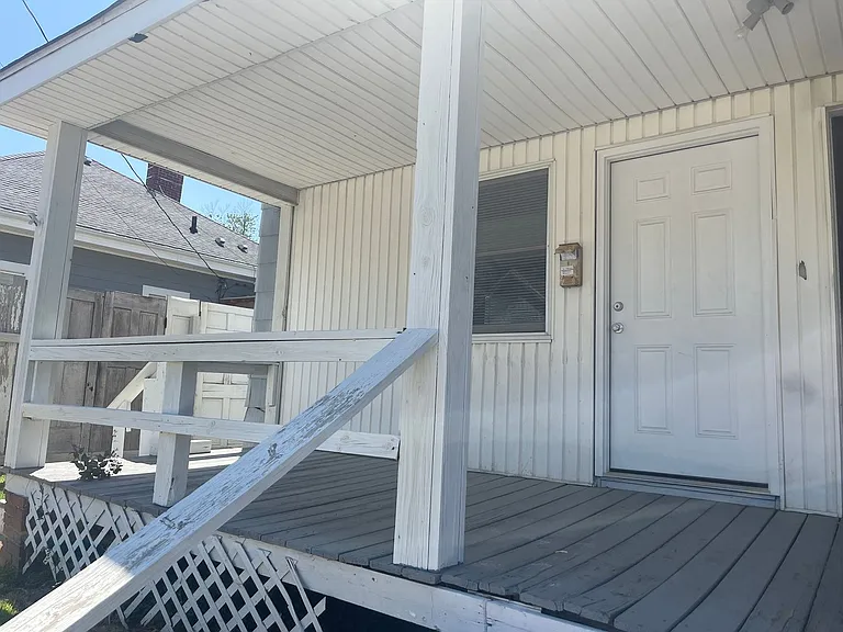 311 Sheridan Avenue — Photo 1