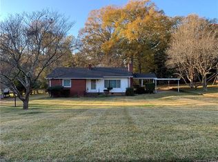 220 Oakwood Ave, York, SC 29745