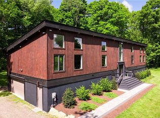 14 Orchard Ln, Cold Spring, NY 10516