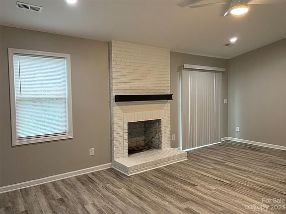 4th image of 5421 Doverstone Ct