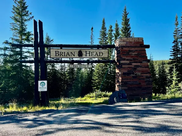 1075 S Bristlecone Ln, Brian Head, UT 84719