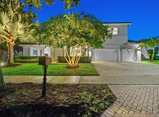 2683 Meadowood Ct, Weston, FL 33332