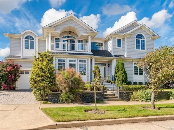 51 Kings Avenue, Atlantic Beach, NY 11509