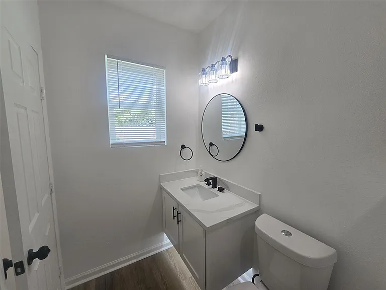 5102 Avenue L — Photo 18