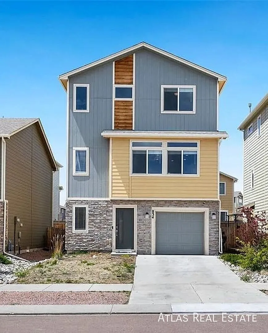 Modern 3-Bedroom Home in Patriot Park An Exceptional Value! — Photo 1