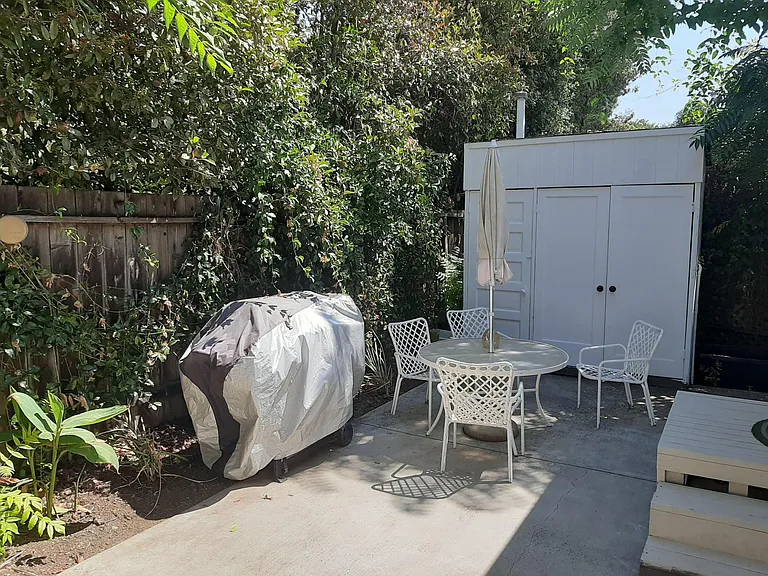 123 Emerson St #B — Photo 22