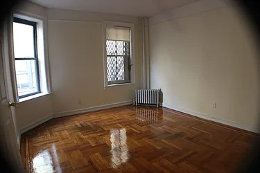 Rented by Roberto Guilbet, LREB