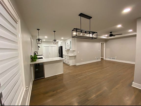 5th image of 3187 Woodlynne Way