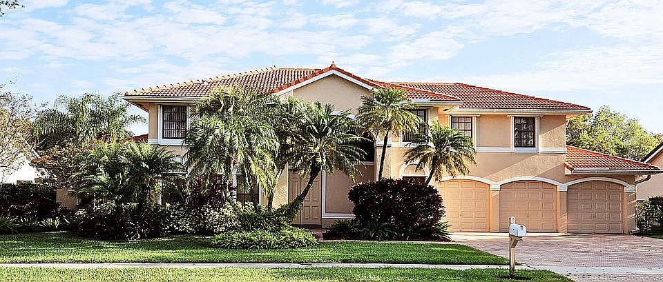 1st image of 10437 SW 17th Dr