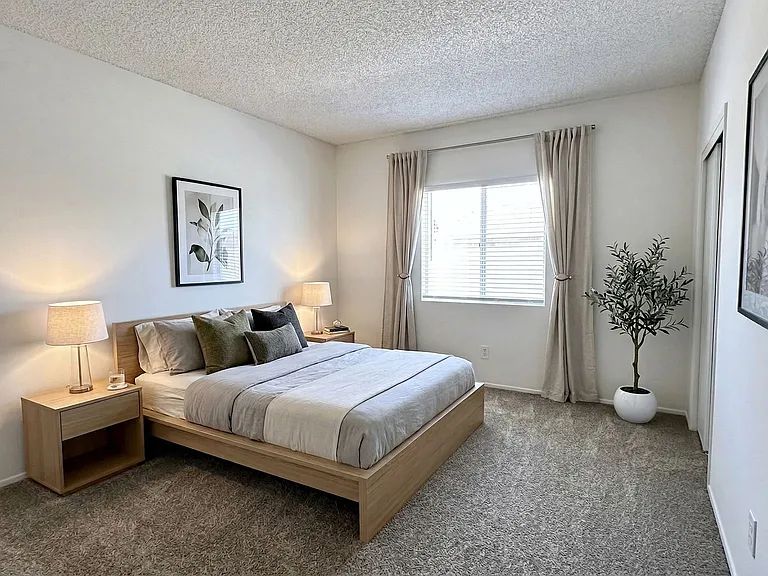 26110 Narbonne Ave — Photo 5