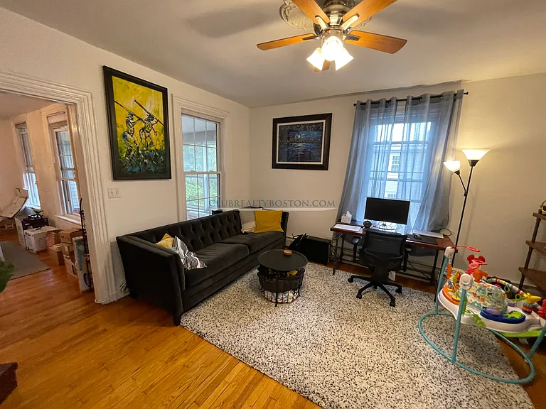 17 Bigelow St #2 — Photo 3