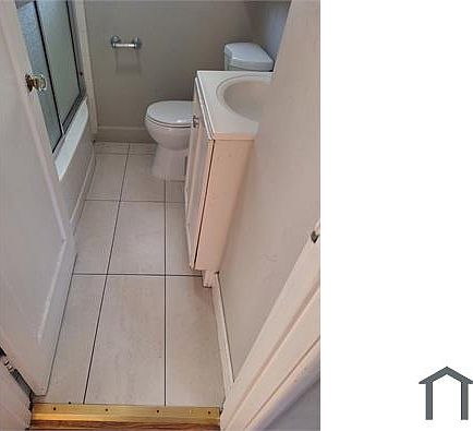 5th image of 22223 Peralta St