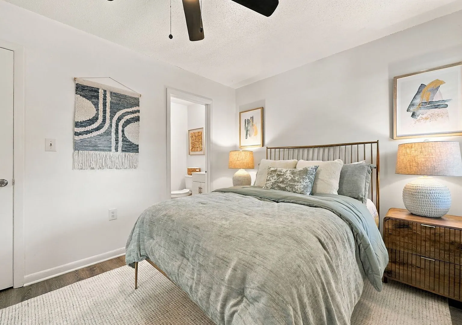 The Kenton Apartments — Photo 4