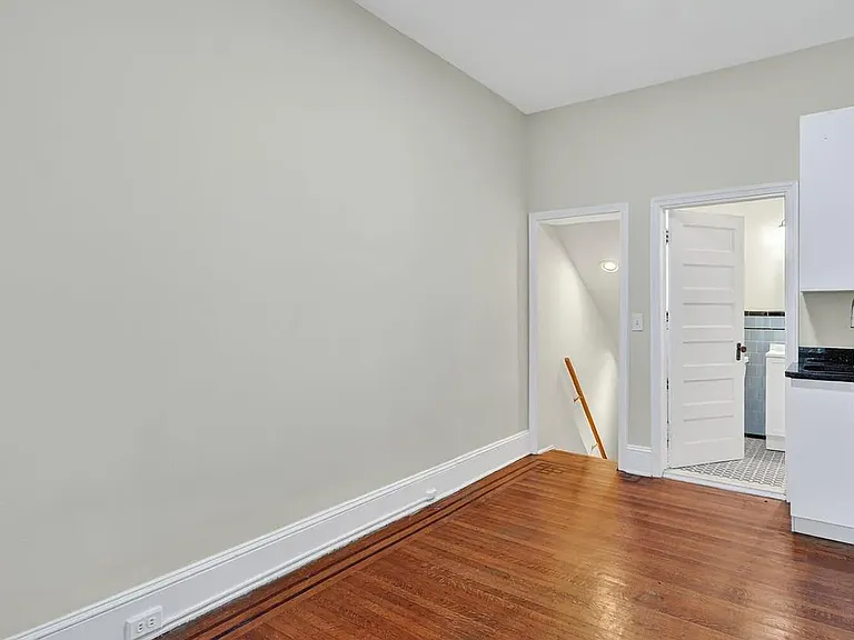 1829 Monroe St NW #1 — Photo 5