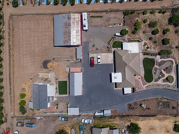 3rd image of 9807 E Keyes Rd