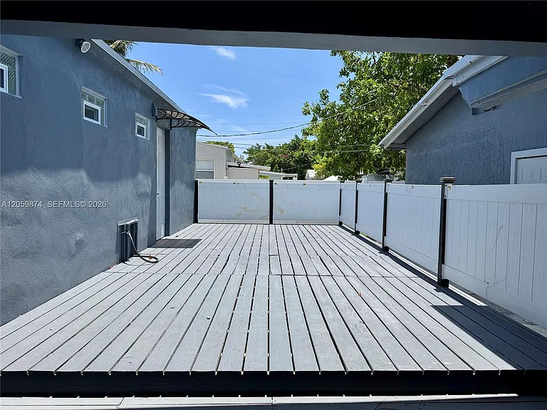 2130 Plunkett Ct — Photo 10