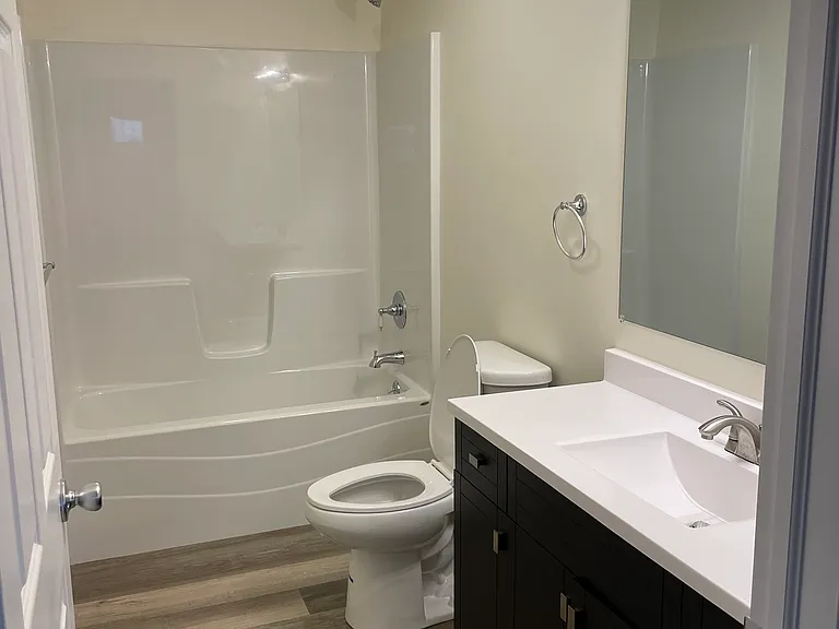 712 Benjamin Dr — Photo 4