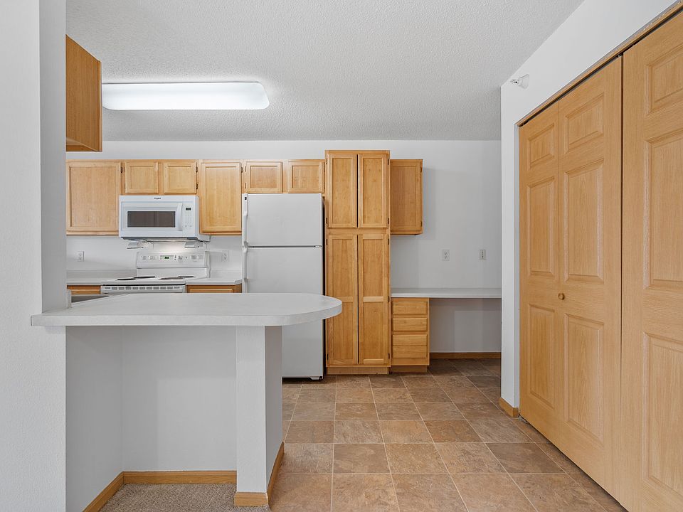 Dining Area/Kitchen