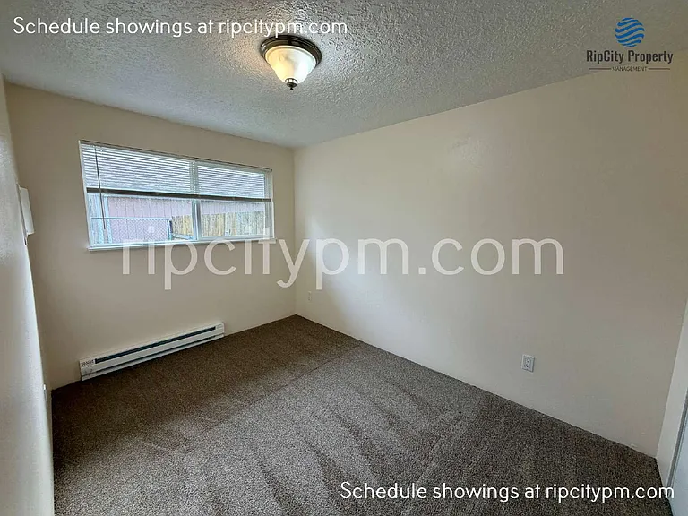11837 SE Gladstone St — Photo 15
