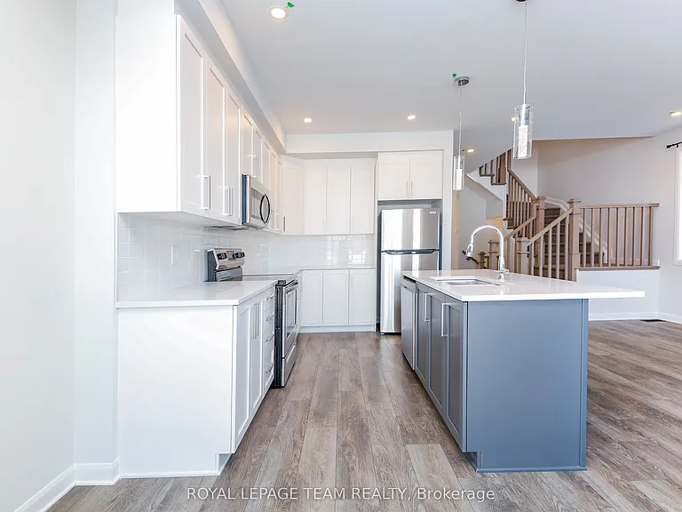 645 Hamsa St — Photo 14
