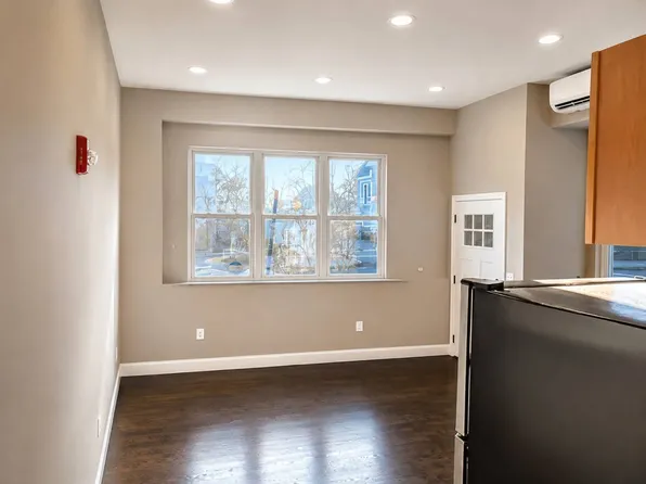 244 Main St APT 1F, Everett, MA 02149