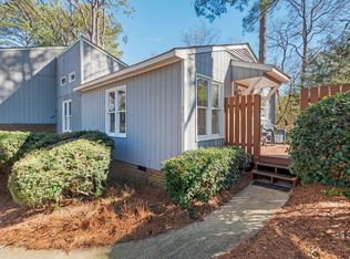 206 Carmichael Ct, Cary, NC 27511