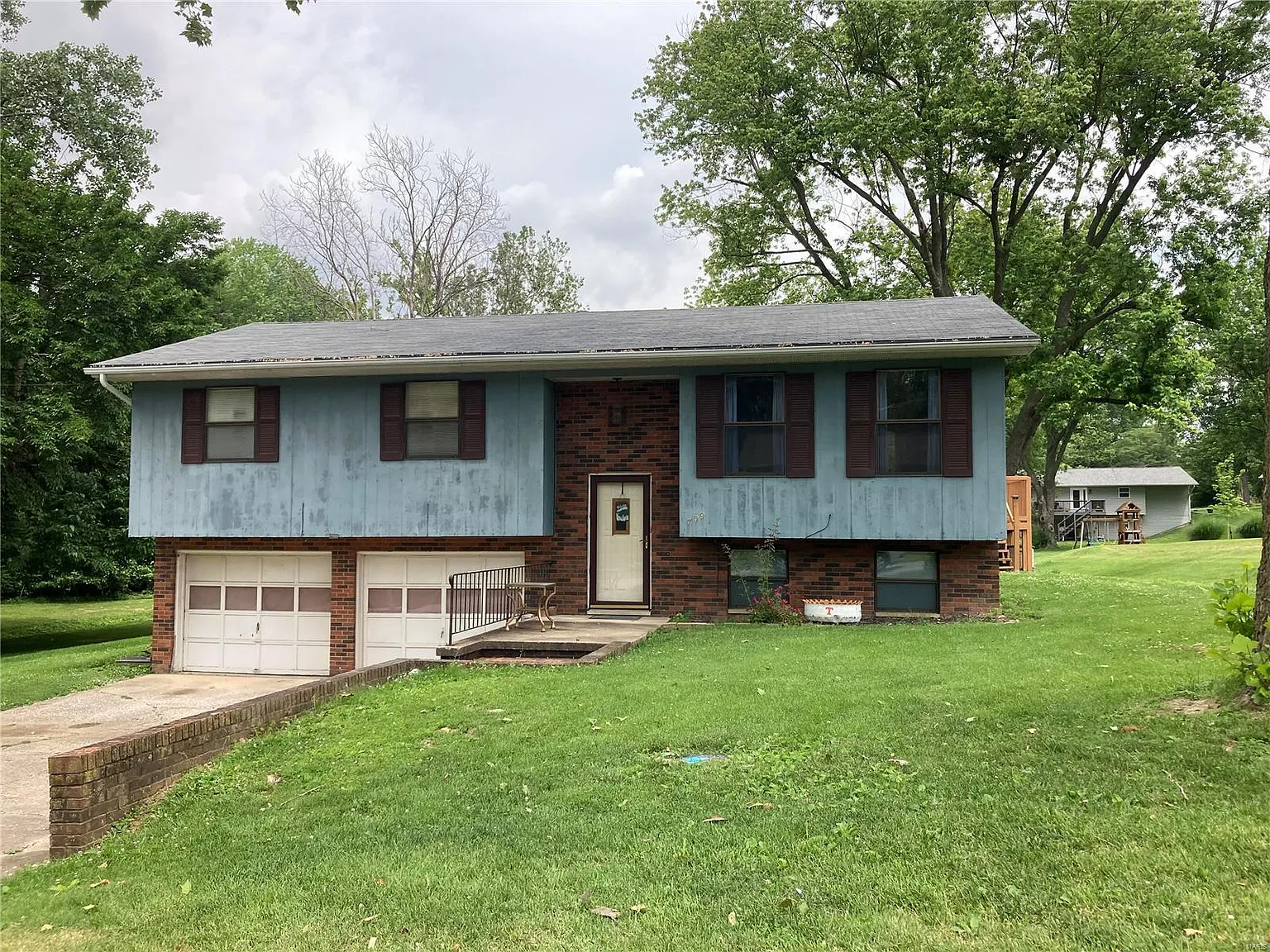 709 Hi Point St photo 1