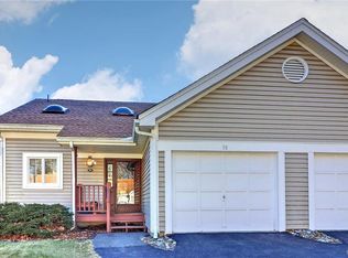 38 Harmon Dr, Stroudsburg, PA 18360